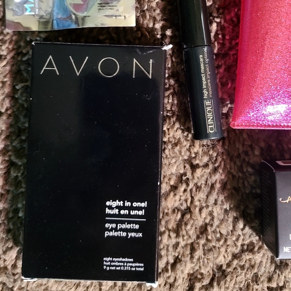 HOST PICK 🎉Clinique Anastasia Avon eye bundle Mascara &Pomade w/brush &bag NEW - Picture 9 of 10